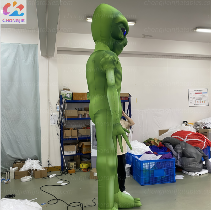 Inflatable Alien 4