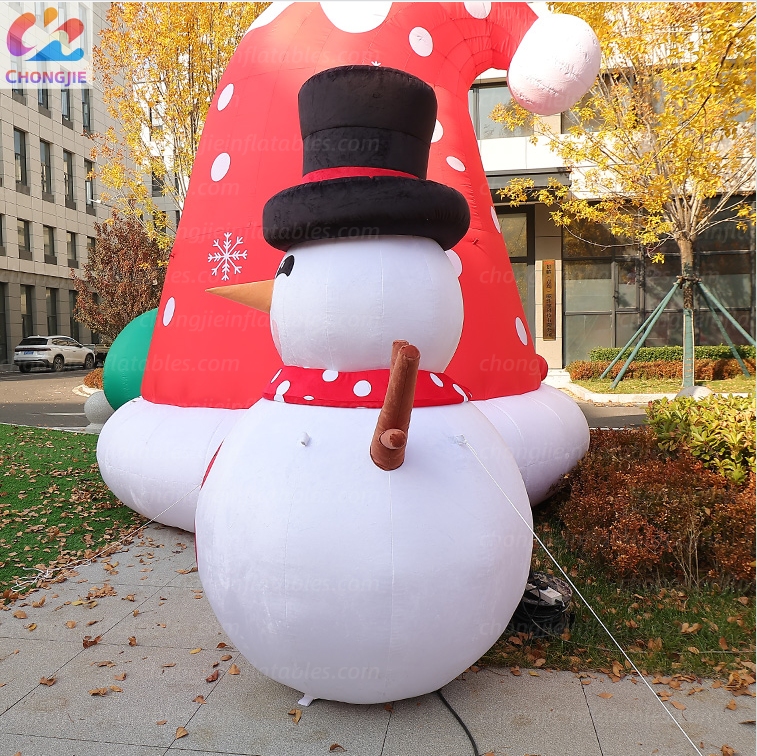 Inflatable snowman 2